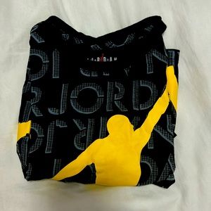 Black and yellow Jordan T-shirt, size 10/12 medium